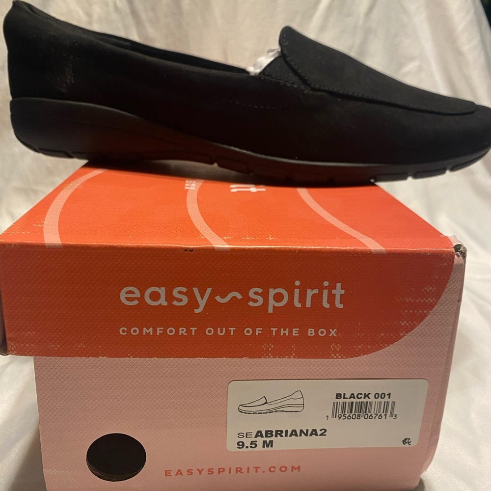 Easy Spirit Women's Black Loafers